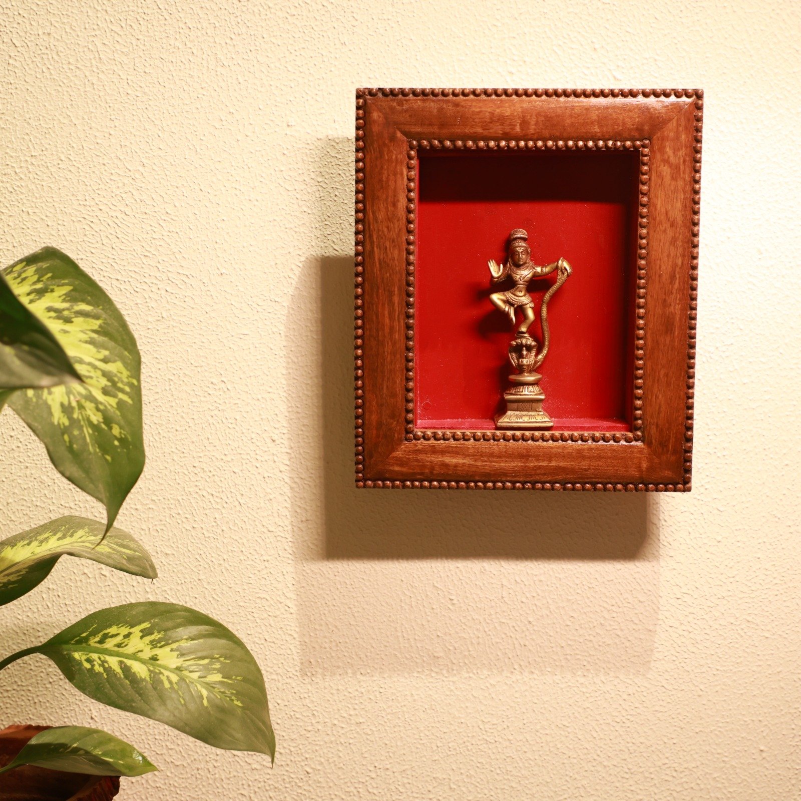 Handcrafted Wooden Frame with Dancing Shiva Idol: Spiritual Home Decor Gift